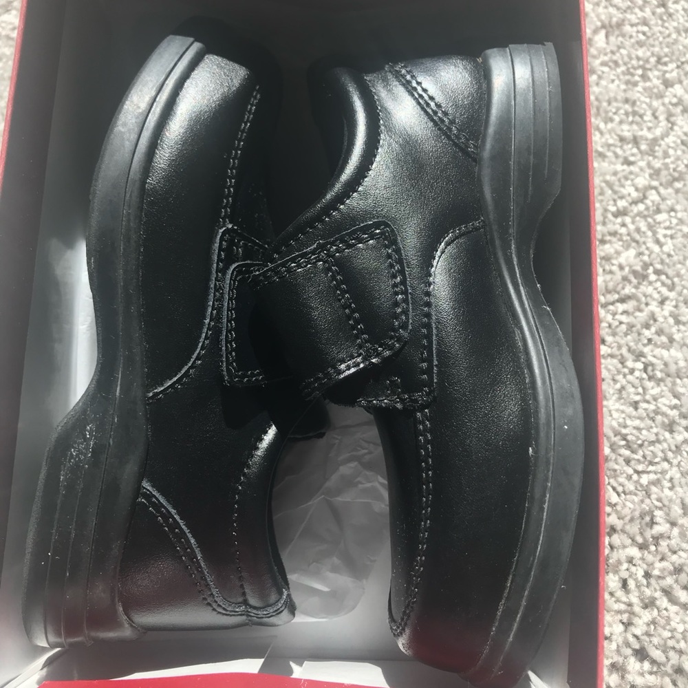 Hush Puppies Boys Dress Shoes (New, Sz 9W)